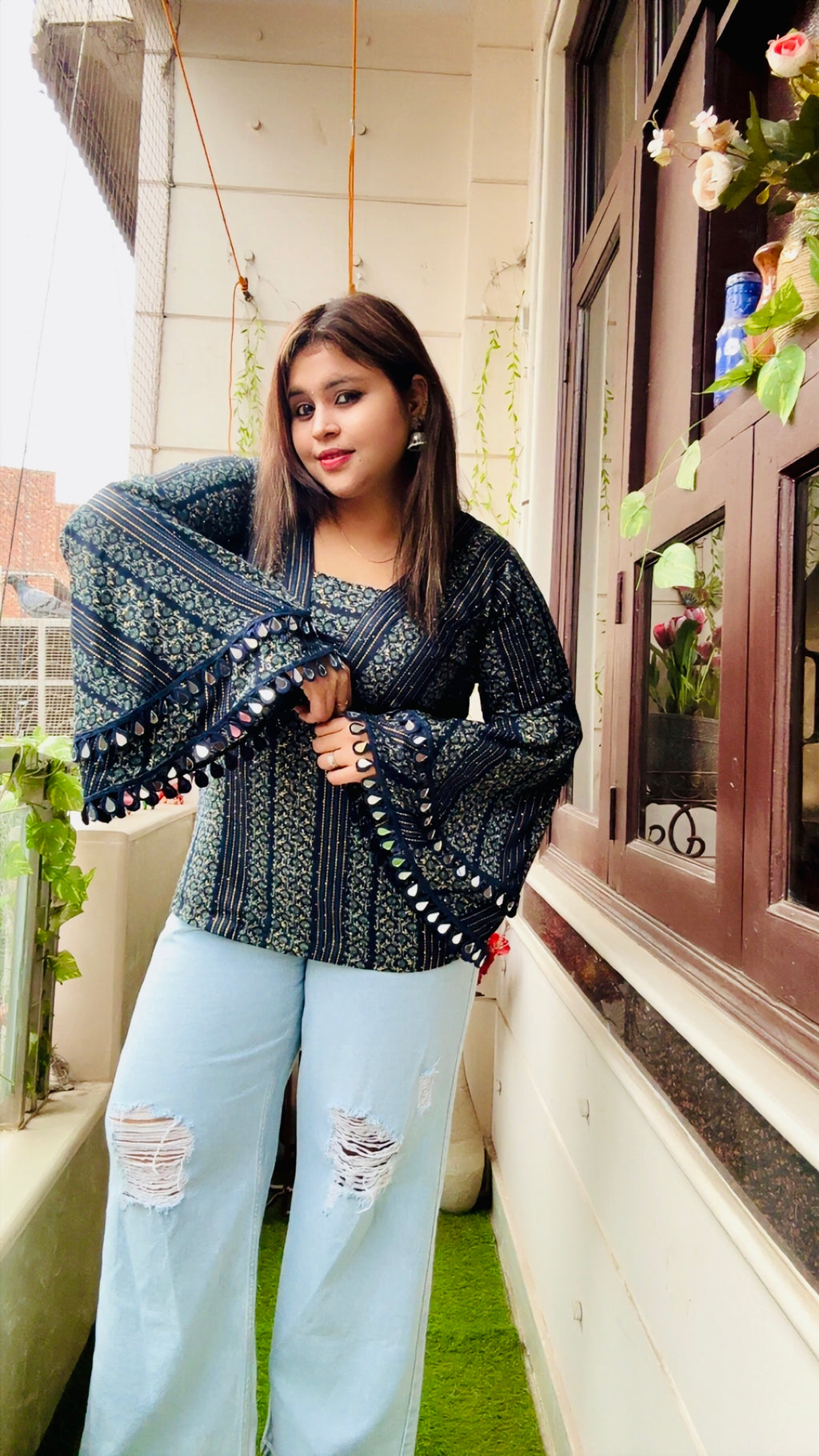 Meher Aaina Kurti